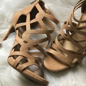 Jessica Simpson Nude Heels